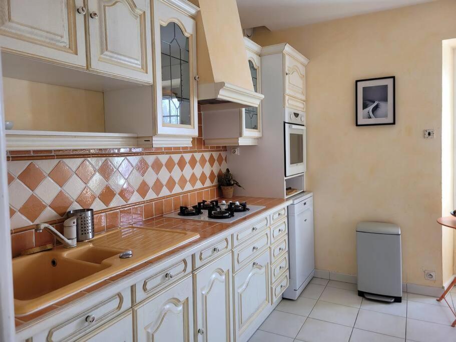 Maison Au Calme A 2 Pas Du Port Κανκάλ Εξωτερικό φωτογραφία